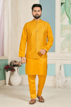 Men Kurta, Pant & Koti Set